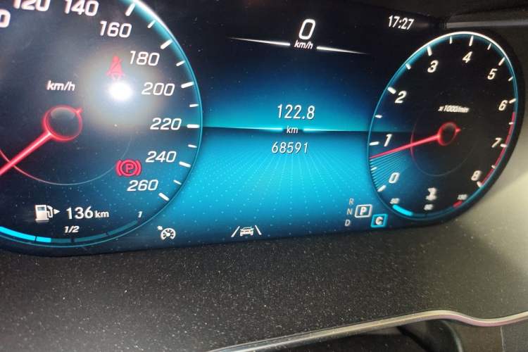 Used Mercedes-Benz GLC Coupe 2020 GLC 300 4MATIC Coupe SUV Odometer Close Up