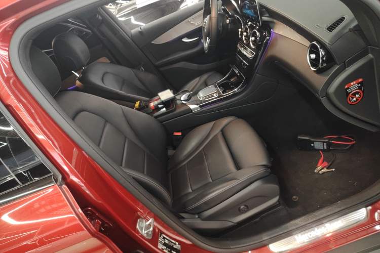 Used Mercedes-Benz GLC Coupe 2020 GLC 260 4MATIC Coupe SUV Right Front Seat