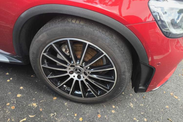 Used Mercedes-Benz GLC Coupe 2020 GLC 300 4MATIC AMG Line Coupe SUV Right Front Wheel Hub