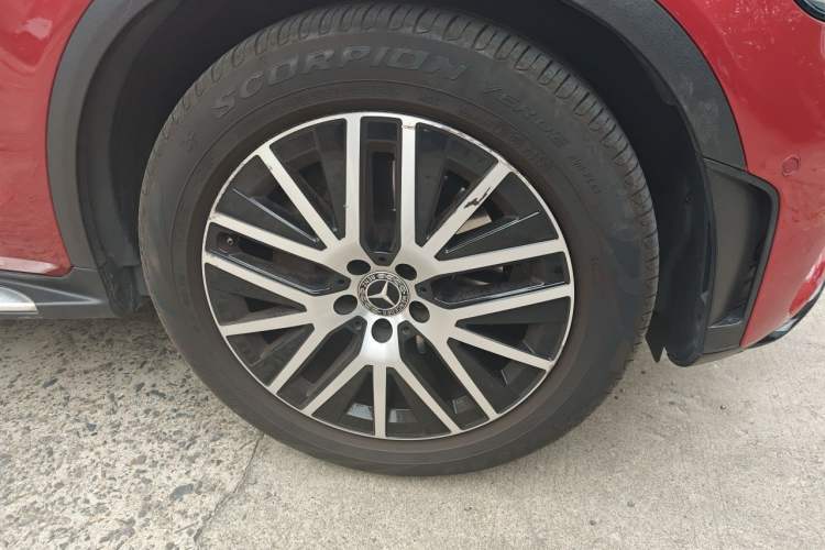 Used Mercedes-Benz GLC Coupe 2020 GLC 300 4MATIC Coupe SUV Right Front Wheel Hub