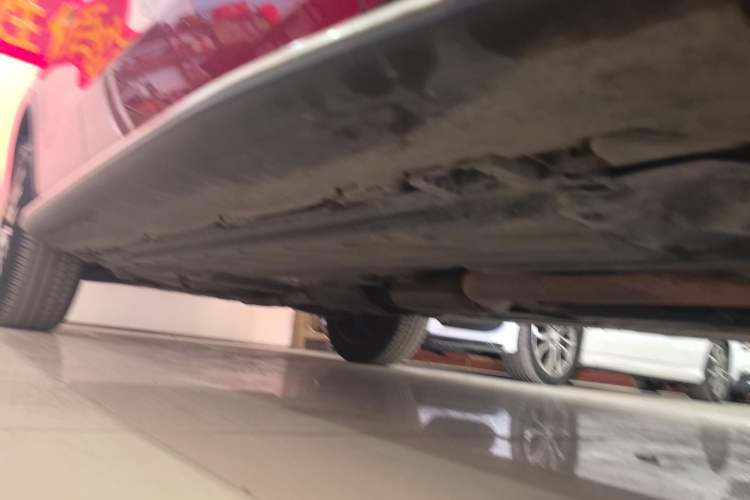 Used Mercedes-Benz GLC Coupe 2020 GLC 300 4MATIC Coupe SUV Right Side Sill