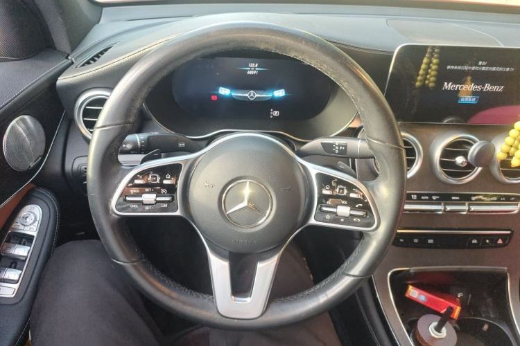 Used Mercedes-Benz GLC Coupe 2020 GLC 300 4MATIC Coupe SUV Steering Wheel
