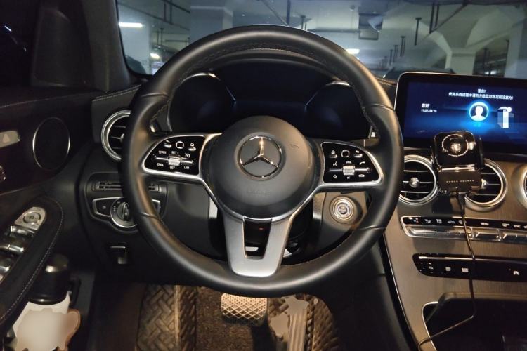 Used Mercedes-Benz GLC Coupe 2020 GLC 300 4MATIC Coupe SUV Steering Wheel