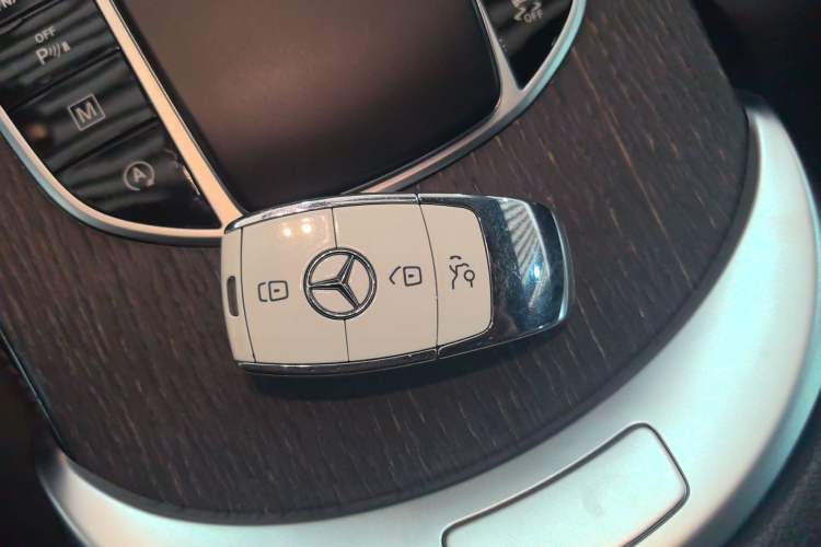 Used Mercedes-Benz GLC Coupe 2020 GLC 300 4MATIC Coupe SUV Vehicle Key