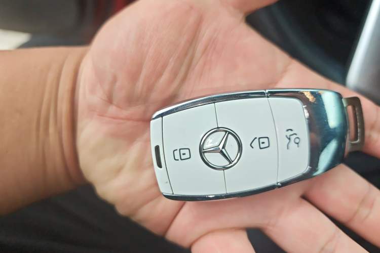 Used Mercedes-Benz GLC Coupe 2020 GLC 300 4MATIC Coupe SUV Vehicle Key