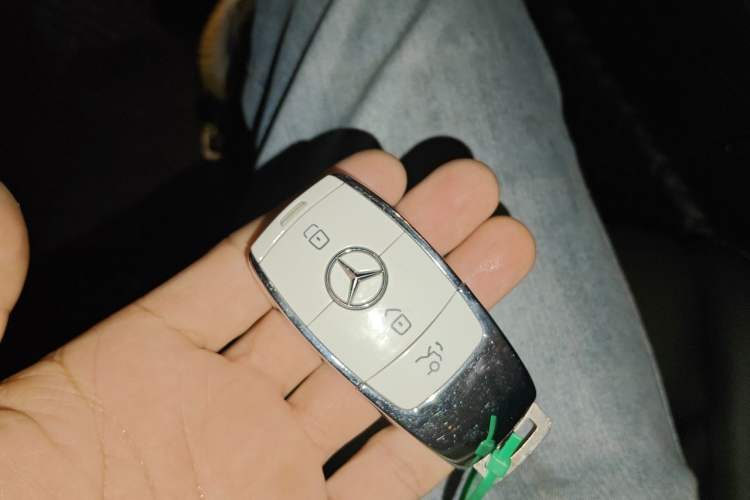 Used Mercedes-Benz GLC Coupe 2020 GLC 300 4MATIC Coupe SUV Vehicle Key