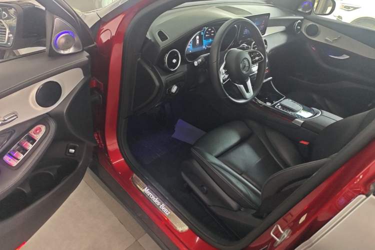 Used Mercedes-Benz GLC Coupe 2020 GLC 260 4MATIC Coupe SUV Driver Seat