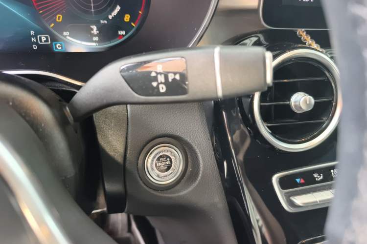 Used Mercedes-Benz GLC Coupe 2020 GLC 260 4MATIC Coupe SUV Gear Lever