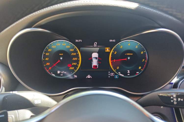 Used Mercedes-Benz GLC Coupe 2020 GLC 300 4MATIC Coupe SUV Instrument Cluster