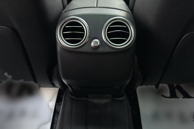 Used Mercedes-Benz GLC Coupe 2020 GLC 300 4MATIC Coupe SUV Interior 5