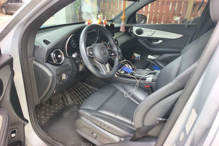 Used Mercedes-Benz GLC Coupe 2020 GLC 260 4MATIC Coupe SUV Left Front Seat