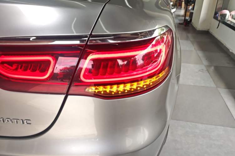 Used Mercedes-Benz GLC Coupe 2020 GLC 260 4MATIC Coupe SUV Right Rear Taillight