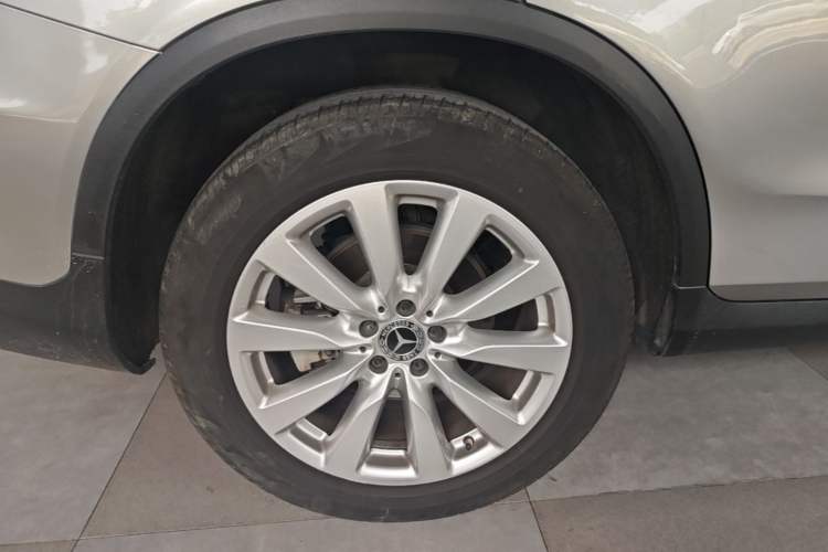 Used Mercedes-Benz GLC Coupe 2020 GLC 260 4MATIC Coupe SUV Right Rear Wheel Hub