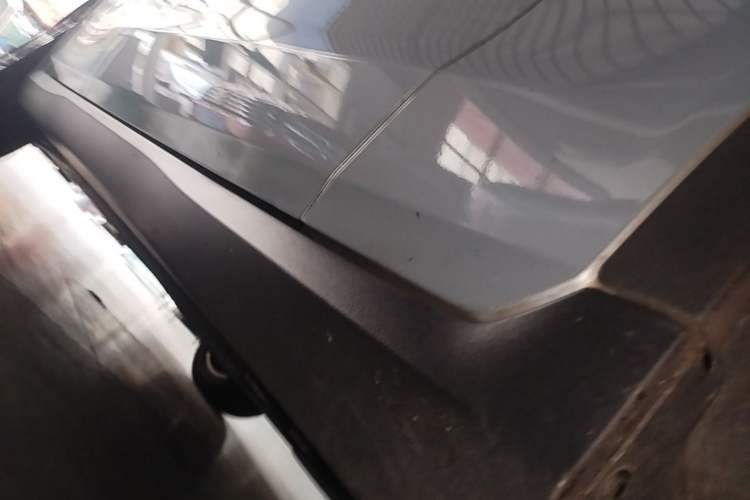 Used Mercedes-Benz GLC Coupe 2020 GLC 260 4MATIC Coupe SUV Right Side Sill