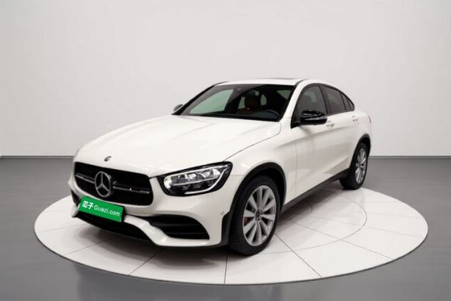 Ojetý Mercedes-Benz GLC Coupe 2020 GLC 260 4MATIC Coupe SUV