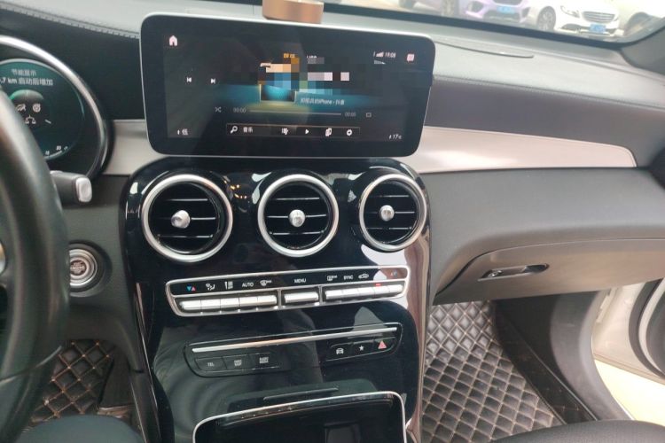 Used Mercedes-Benz GLC Coupe 2020 GLC 260 4MATIC Coupe SUV Audio And AC Panel