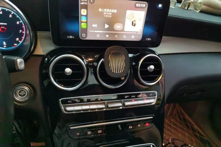 Used Mercedes-Benz GLC Coupe 2020 GLC 260 4MATIC Coupe SUV Audio And AC Panel