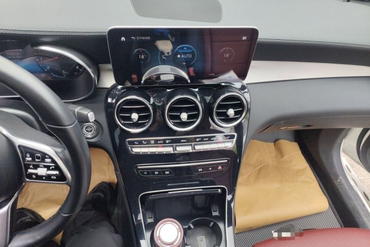 Used Mercedes-Benz GLC Coupe 2020 GLC 260 4MATIC Coupe SUV Audio And AC Panel