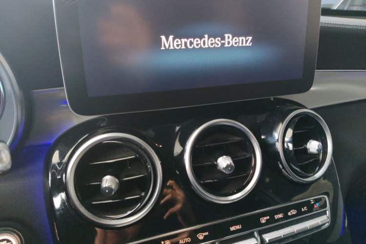 Used Mercedes-Benz GLC Coupe 2020 GLC 260 4MATIC Coupe SUV Audio And AC Panel