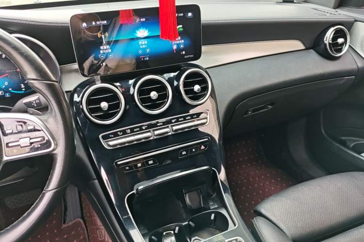 Used Mercedes-Benz GLC Coupe 2020 GLC 260 4MATIC Coupe SUV Audio And AC Panel