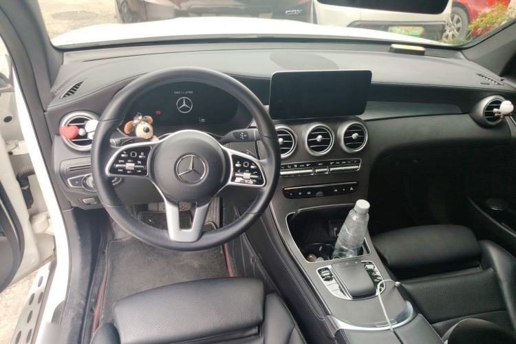 Used Mercedes-Benz GLC Coupe 2020 GLC 300 4MATIC Coupe SUV Center Console