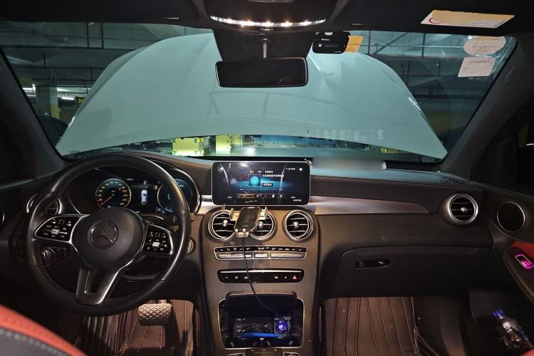 Used Mercedes-Benz GLC Coupe 2020 GLC 300 4MATIC Coupe SUV Center Console
