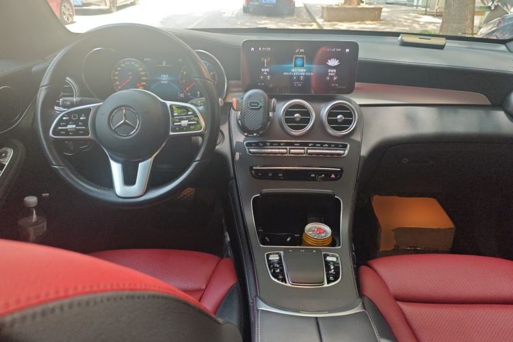 Used Mercedes-Benz GLC Coupe 2020 GLC 300 4MATIC Coupe SUV Center Console
