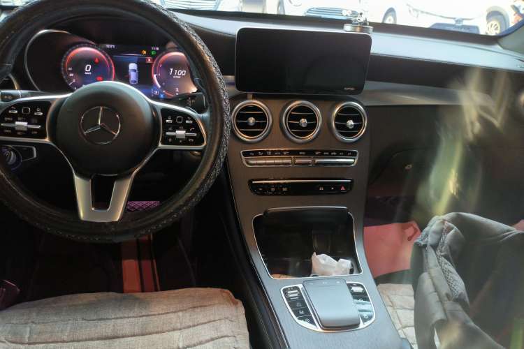 Used Mercedes-Benz GLC Coupe 2020 GLC 300 4MATIC Coupe SUV Center Console