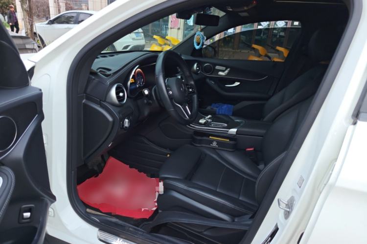 Used Mercedes-Benz GLC Coupe 2020 GLC 300 4MATIC Coupe SUV Driver Seat