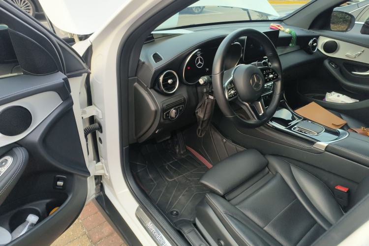 Used Mercedes-Benz GLC Coupe 2020 GLC 260 4MATIC Coupe SUV Driver Seat