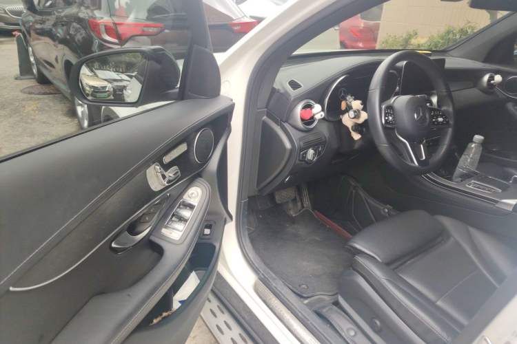 Used Mercedes-Benz GLC Coupe 2020 GLC 300 4MATIC Coupe SUV Driver Seat