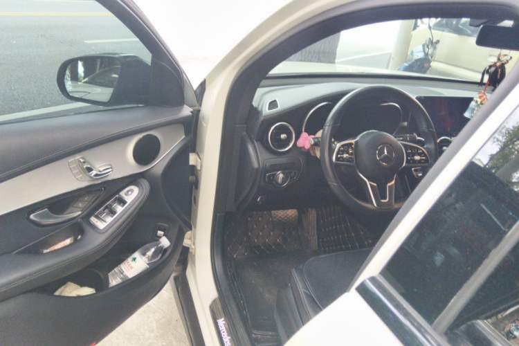 Used Mercedes-Benz GLC Coupe 2020 GLC 260 4MATIC Coupe SUV Driver Seat
