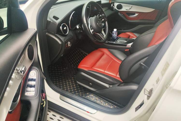 Used Mercedes-Benz GLC Coupe 2020 GLC 260 4MATIC Coupe SUV Driver Seat