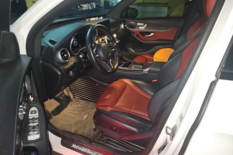 Used Mercedes-Benz GLC Coupe 2020 GLC 300 4MATIC Coupe SUV Driver Seat