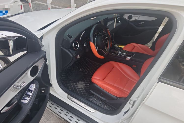 Used Mercedes-Benz GLC Coupe 2020 GLC 260 4MATIC Coupe SUV Driver Seat