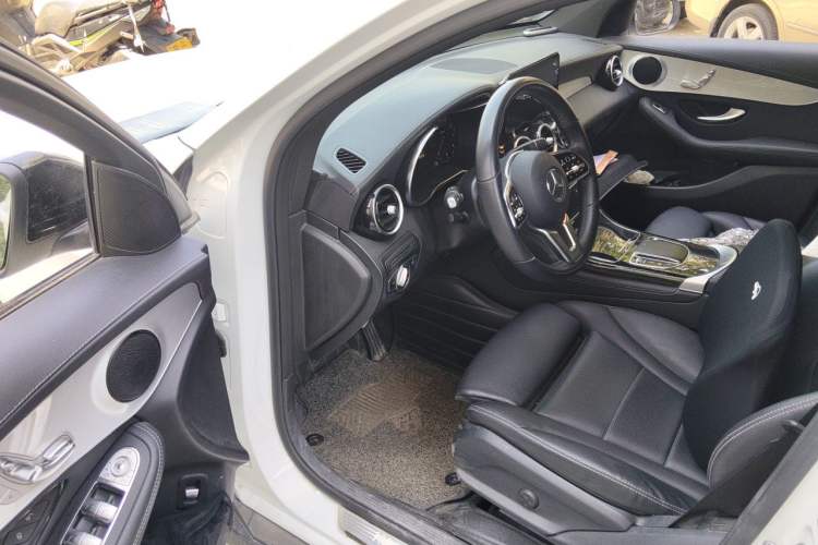 Used Mercedes-Benz GLC Coupe 2020 GLC 260 4MATIC Coupe SUV Driver Seat