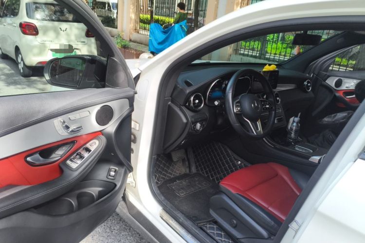 Used Mercedes-Benz GLC Coupe 2020 GLC 260 4MATIC Coupe SUV Driver Seat