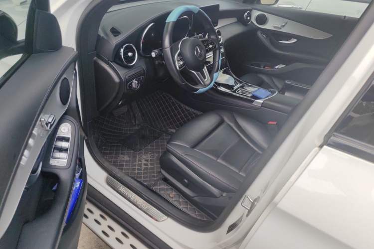Used Mercedes-Benz GLC Coupe 2020 GLC 260 4MATIC Coupe SUV Driver Seat