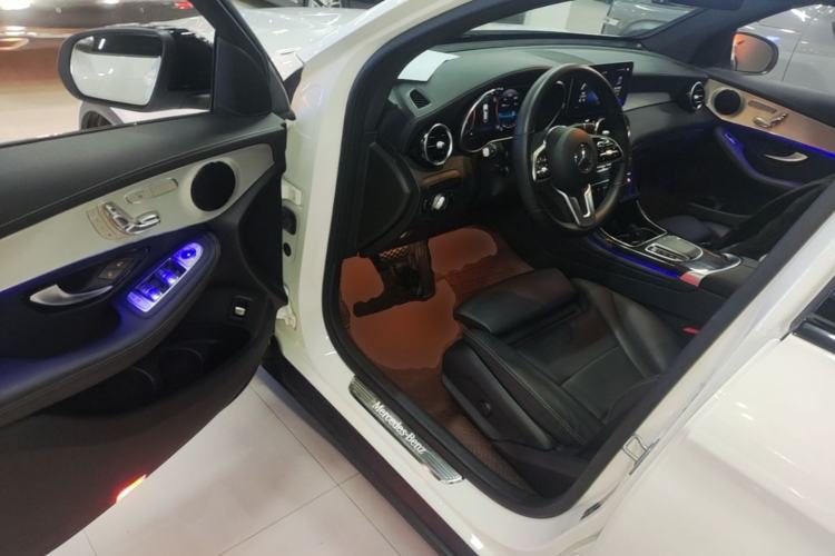 Used Mercedes-Benz GLC Coupe 2020 GLC 260 4MATIC Coupe SUV Driver Seat
