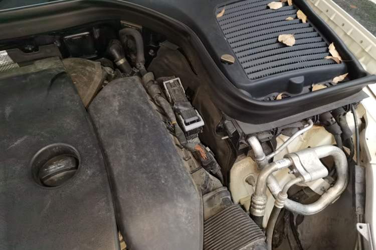 Used Mercedes-Benz GLC Coupe 2020 GLC 260 4MATIC Coupe SUV Engine Bay Left