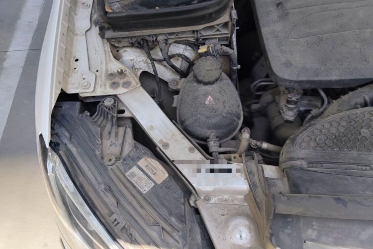 Used Mercedes-Benz GLC Coupe 2020 GLC 260 4MATIC Coupe SUV Engine Bay Right