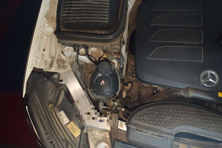 Used Mercedes-Benz GLC Coupe 2020 GLC 260 4MATIC Coupe SUV Engine Bay Right