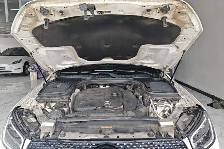 Used Mercedes-Benz GLC Coupe 2020 GLC 260 4MATIC Coupe SUV Engine Bay