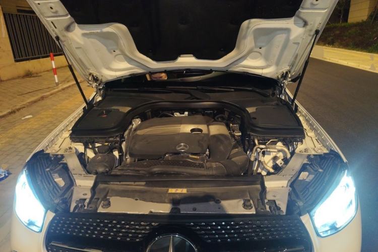 Used Mercedes-Benz GLC Coupe 2020 GLC 260 4MATIC Coupe SUV Engine Bay