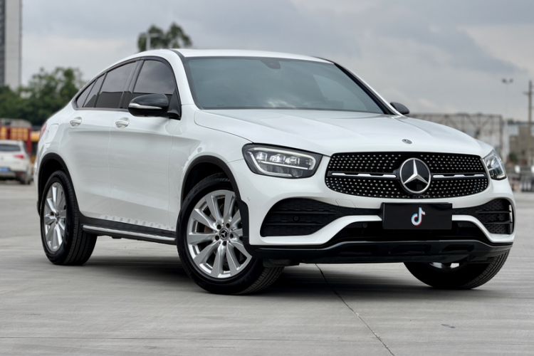 Used Mercedes-Benz GLC Coupe 2020 GLC 260 4MATIC Coupe SUV Exterior 1