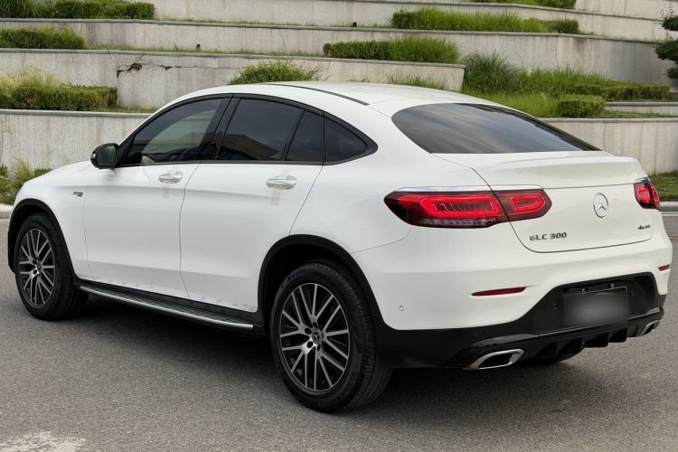 Used Mercedes-Benz GLC Coupe 2020 GLC 300 4MATIC Coupe SUV Exterior 1