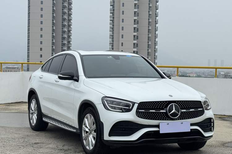 Used Mercedes-Benz GLC Coupe 2020 GLC 260 4MATIC Coupe SUV Exterior 2