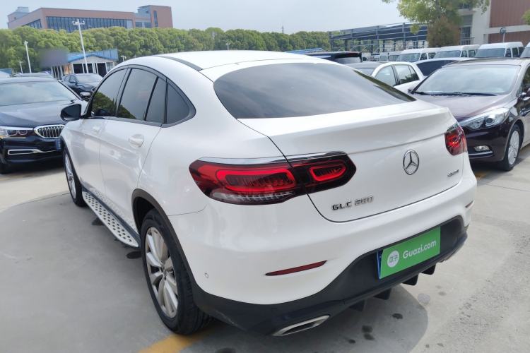 Used Mercedes-Benz GLC Coupe 2020 GLC 260 4MATIC Coupe SUV Exterior 2