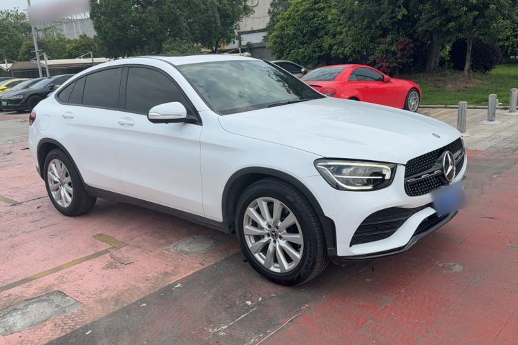 Used Mercedes-Benz GLC Coupe 2020 GLC 260 4MATIC Coupe SUV Exterior 2