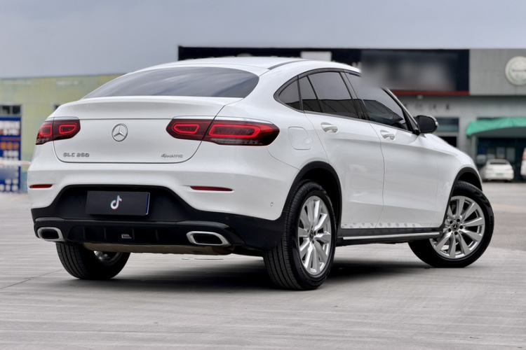 Used Mercedes-Benz GLC Coupe 2020 GLC 260 4MATIC Coupe SUV Exterior 3